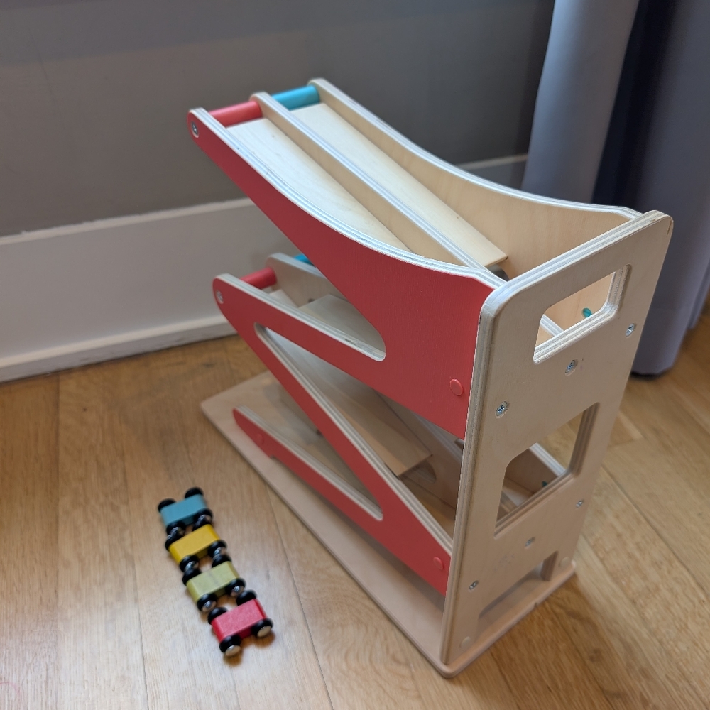 Lovevery Wooden Race Track Ramp With Four Wooden Reversible Race Cars
